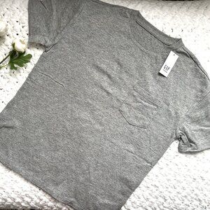 NWT Boys GAP Teen Pocket T-Shirt (Gray) 8